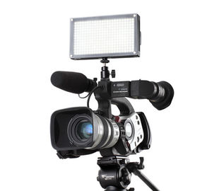 أضواء الفيديو LED الاحترافية DSLR ضوء الكاميرا مع الناشر الأمامي الممغنط