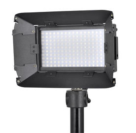 إضاءة LED عالية السطوع للكاميرا مع شاشة تعمل باللمس Barndoors / Lcd
