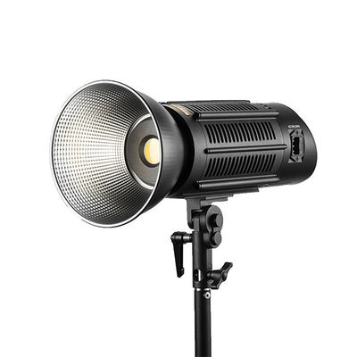 Cri 95 Compact 200w Photo Studio LED Video Lights ضوء النهار متوازن Bowen Mount مع عاكس
